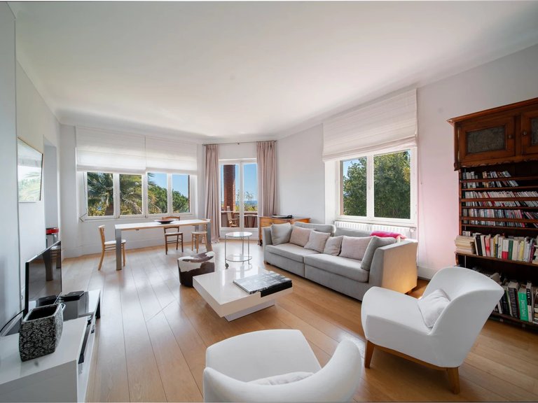 Villa for Sale in Cannes, Cannes Area 11