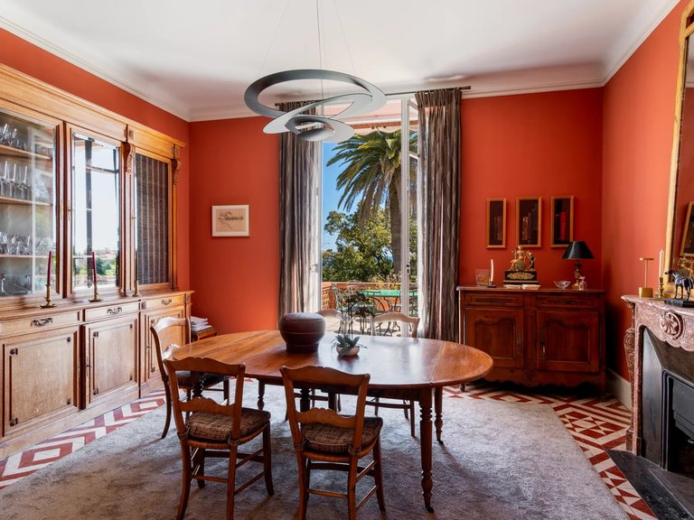 Villa for Sale in Cannes, Cannes Area 8