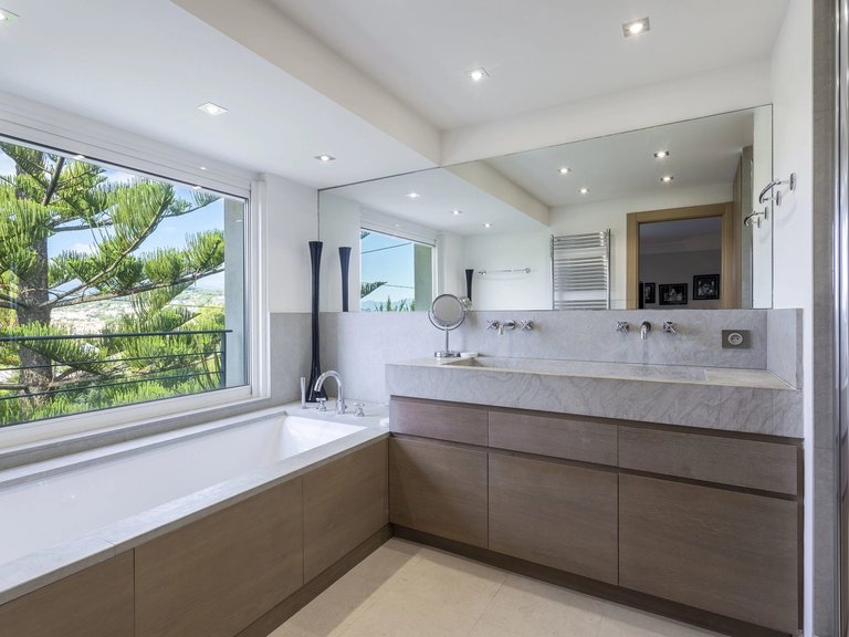 Villa for Sale in Cannes, Cannes Area 12