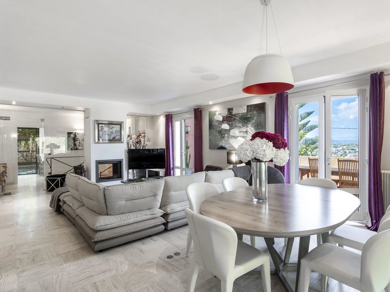 Villa for Sale in Cannes, Cannes Area 7