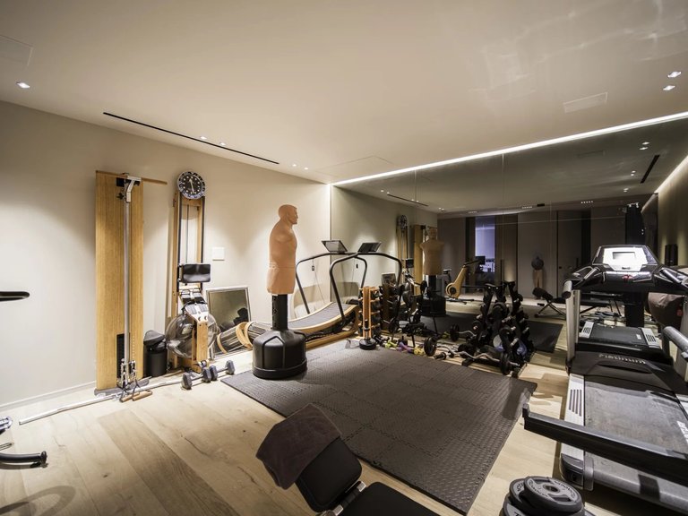 Villa for Sale in Le Golfe Juan, Cannes Area 17