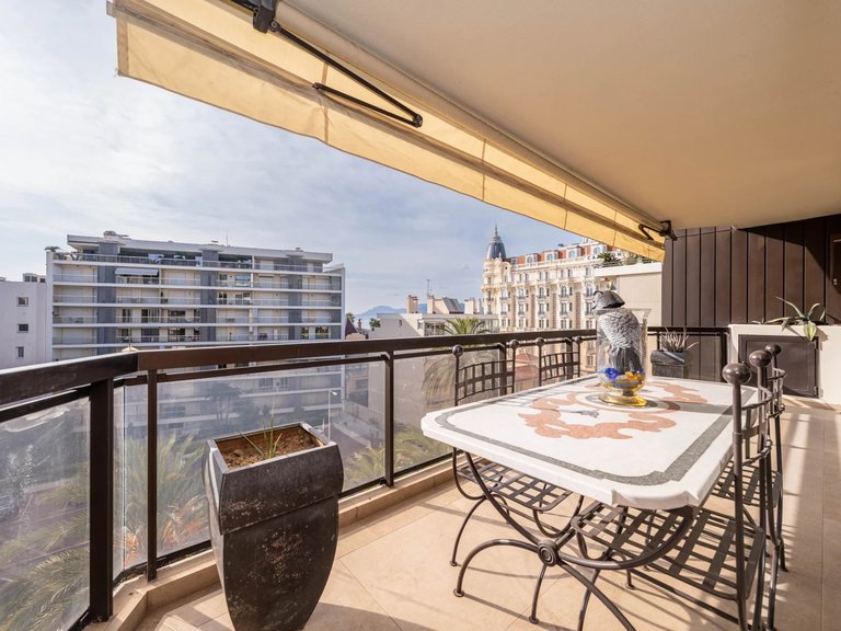Apartment for Sale in Cannes, Cannes Area 1