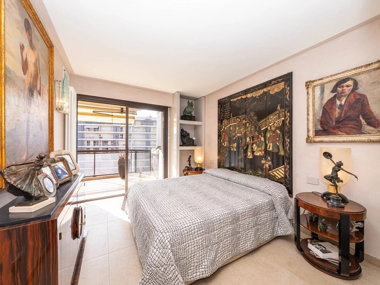 Apartment for Sale in Cannes, Cannes Area 10