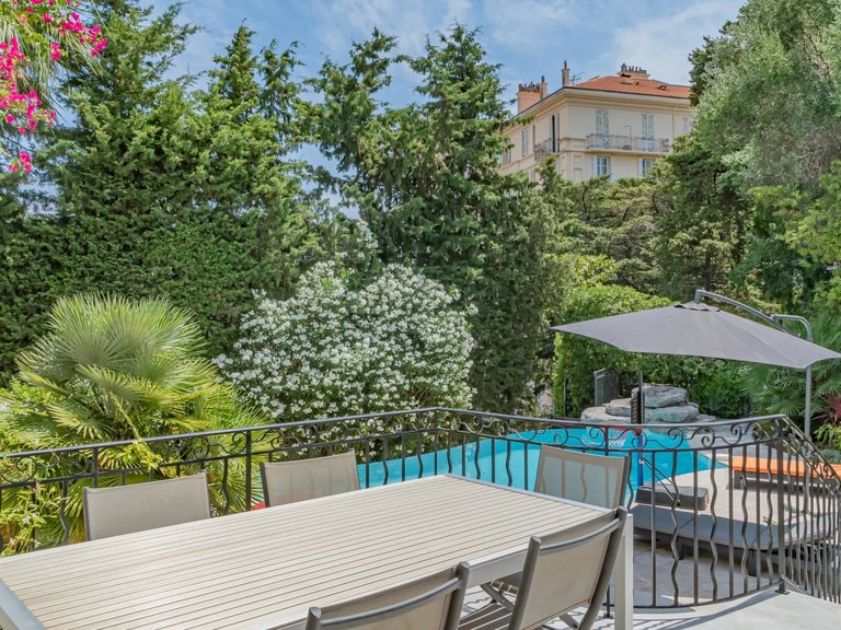Villa for Sale in Cannes, Cannes Area 5