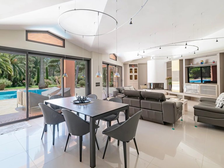 Villa for Sale in Mougins, Mougins, Valbonne, Grasse Area 11