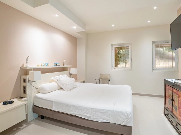 Villa for Sale in Mougins, Mougins, Valbonne, Grasse Area 15