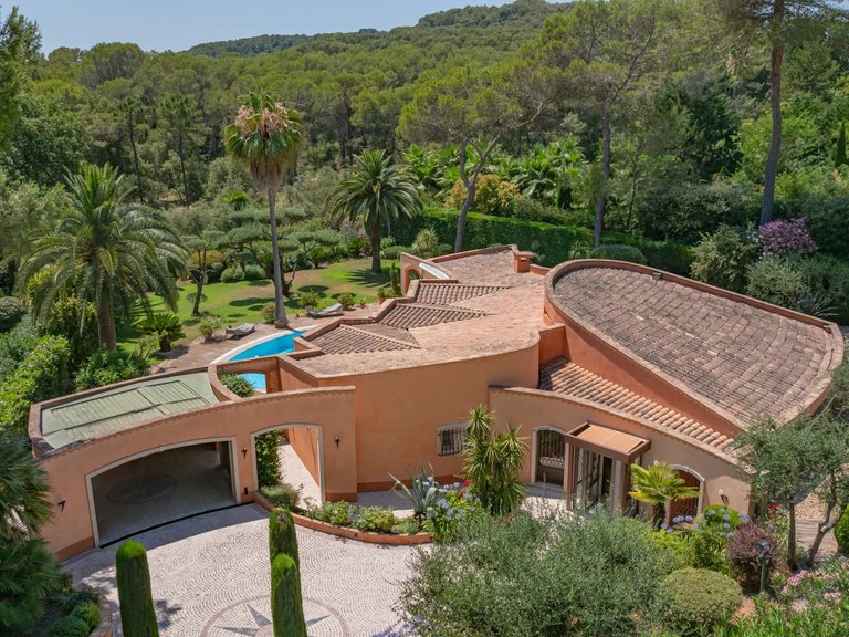 Villa for Sale in Mougins, Mougins, Valbonne, Grasse Area 3
