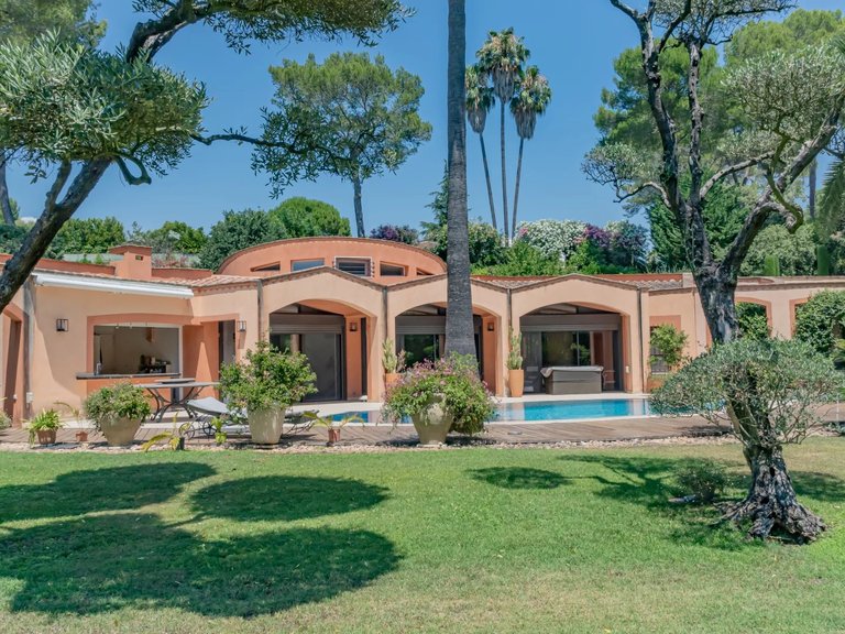 Villa for Sale in Mougins, Mougins, Valbonne, Grasse Area 5