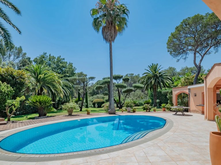 Villa for Sale in Mougins, Mougins, Valbonne, Grasse Area 7
