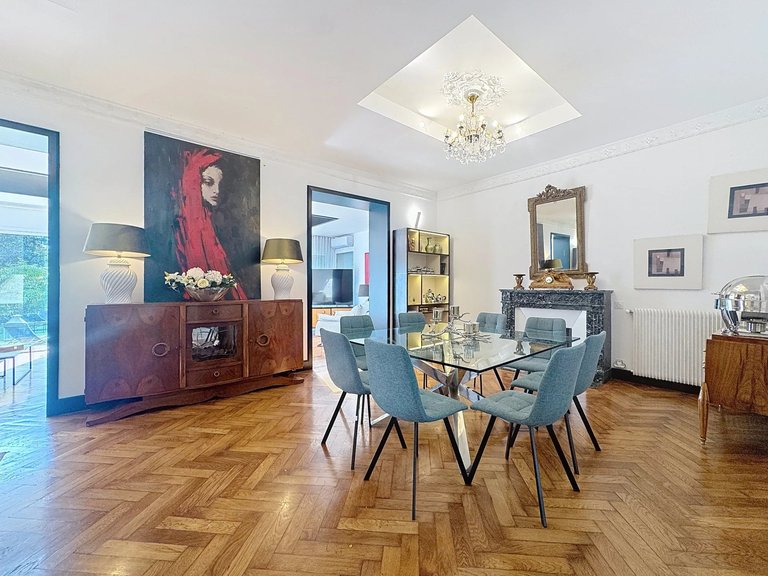 Villa for Sale in Cannes, Cannes Area 2