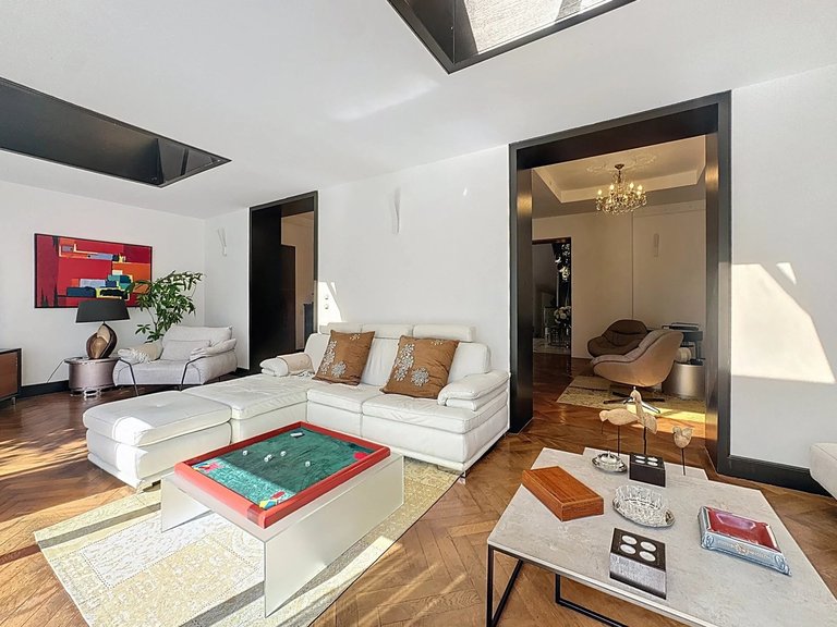 Villa for Sale in Cannes, Cannes Area 4