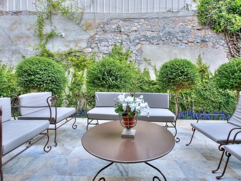 Villa for Sale in Cannes, Cannes Area 16