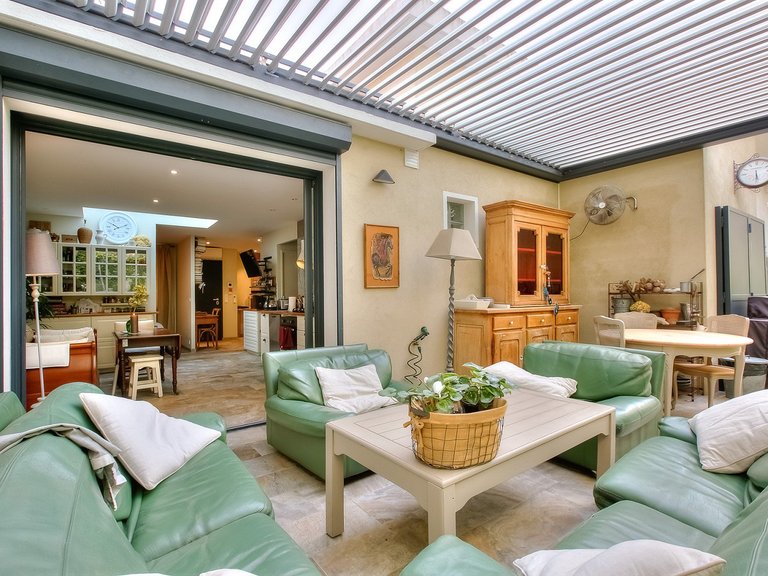 Villa for Sale in Cannes, Cannes Area 20