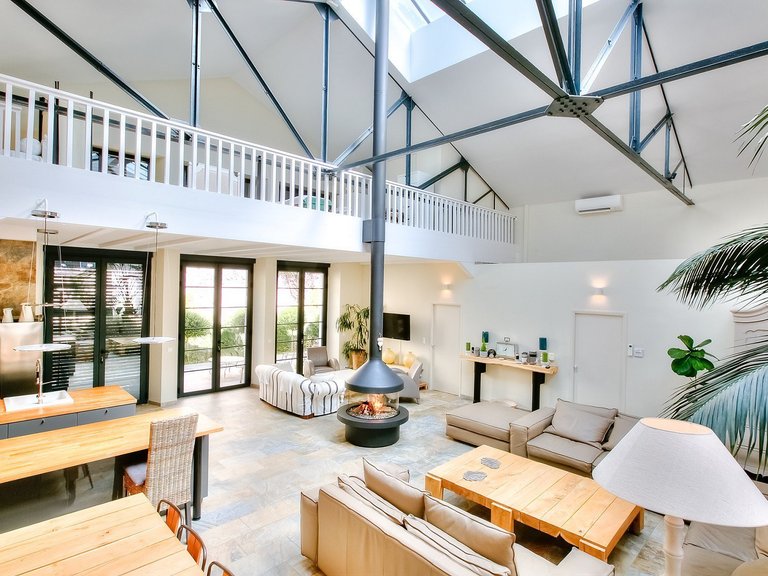 Villa for Sale in Cannes, Cannes Area 4