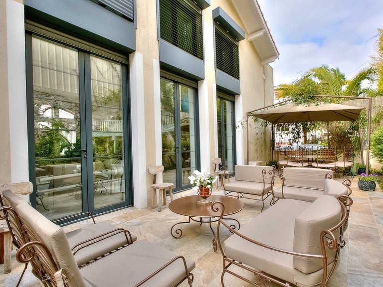Villa for Sale in Cannes, Cannes Area 9