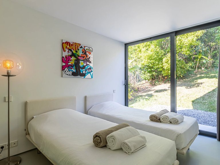 Villa for Sale in Le Golfe Juan, Antibes Area 13