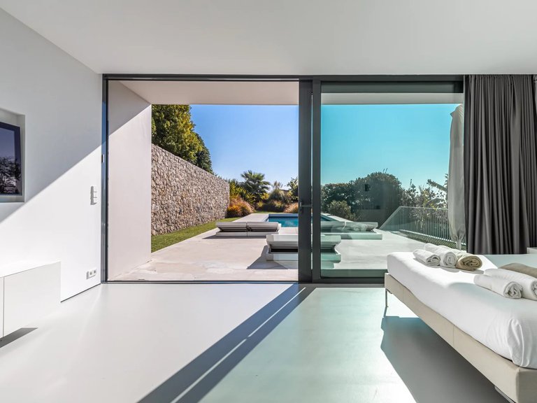 Villa for Sale in Le Golfe Juan, Antibes Area 15