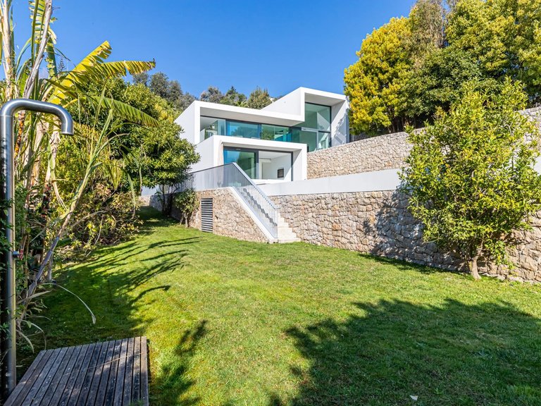 Villa for Sale in Le Golfe Juan, Antibes Area 17