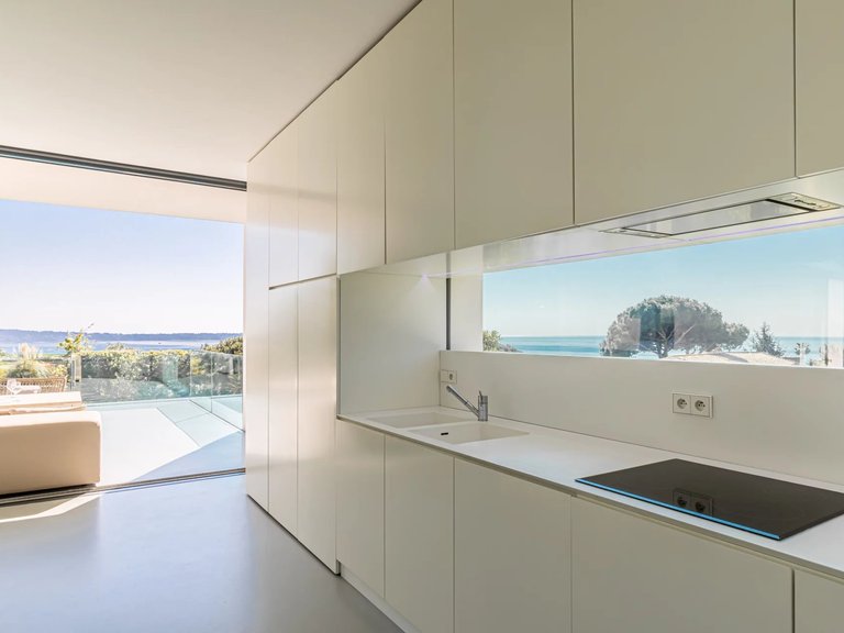 Villa for Sale in Le Golfe Juan, Antibes Area 4