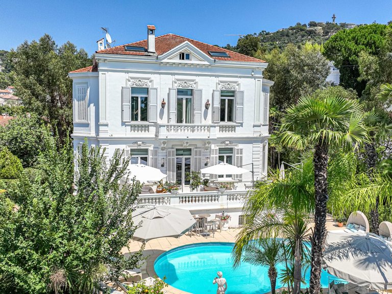 Villa for Sale in Cannes, Cannes Area 1