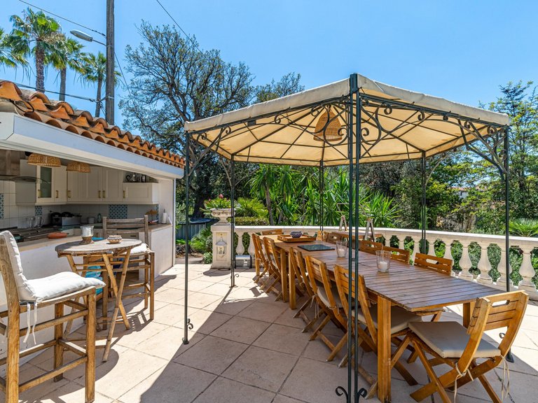 Villa for Sale in Cannes, Cannes Area 14
