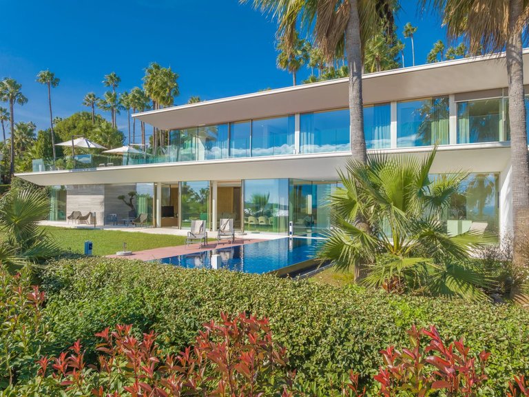Villa for Sale in Cannes, Cannes Area 15