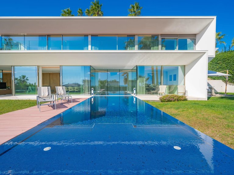 Villa for Sale in Cannes, Cannes Area 4