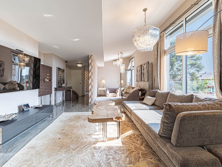 Apartment for Sale in Cannes, Cannes Area 9