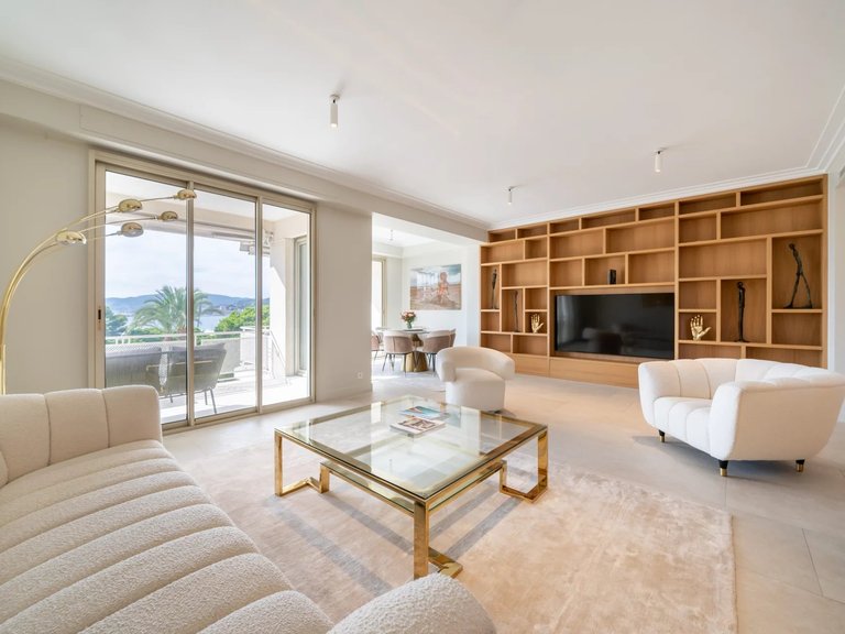 Apartment for Sale in Cannes, Cannes Area 3