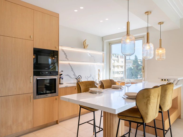 Apartment for Sale in Cannes, Cannes Area 6
