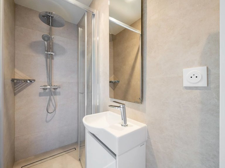 Apartment for Sale in Cannes, Cannes Area 11