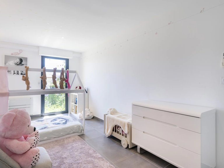 Villa for Sale in Antibes, Antibes Area 12