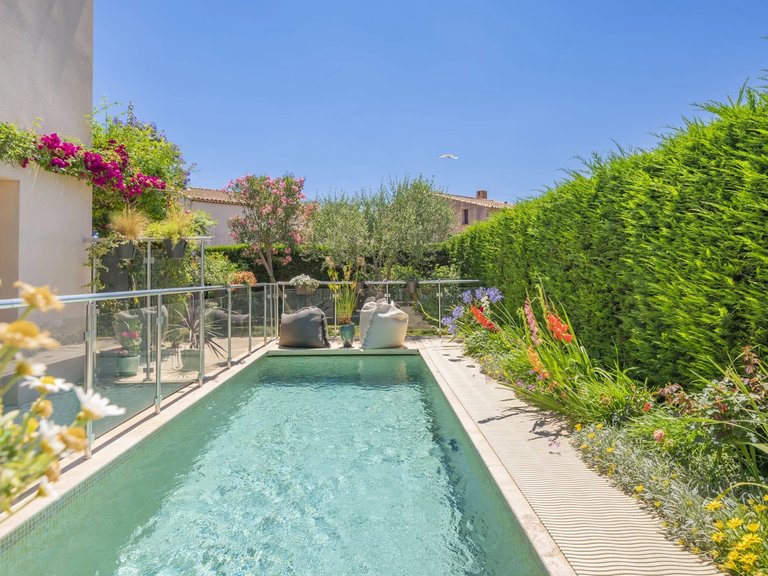 Villa for Sale in Antibes, Antibes Area 19