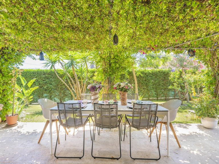 Villa for Sale in Antibes, Antibes Area 3