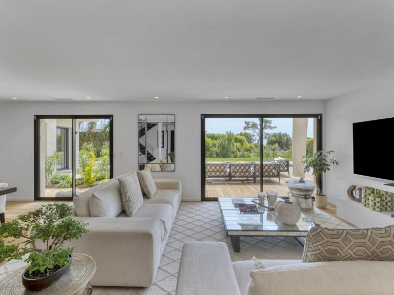 Villa for Sale in Le Cannet, Cannes Area 8