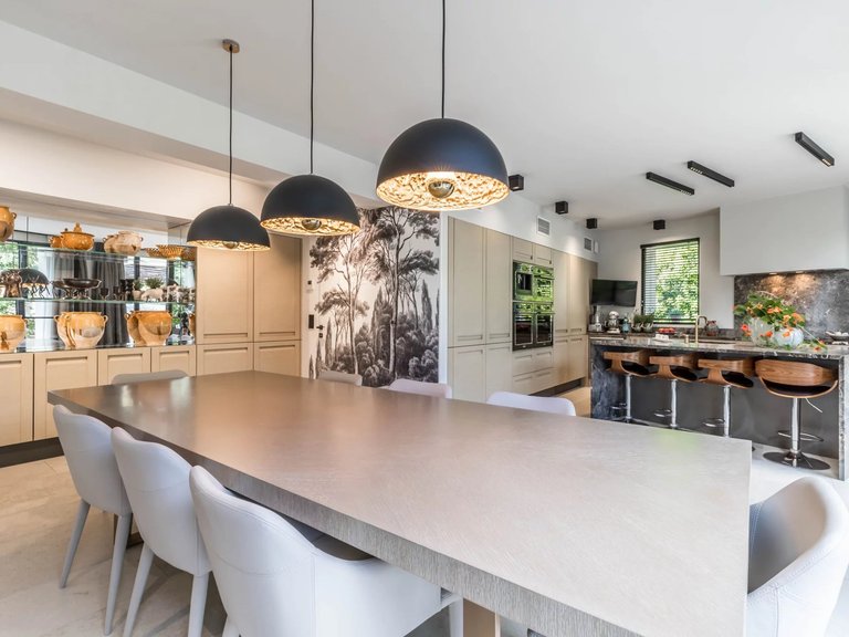 Villa for Sale in Le Cannet, Cannes Area 3