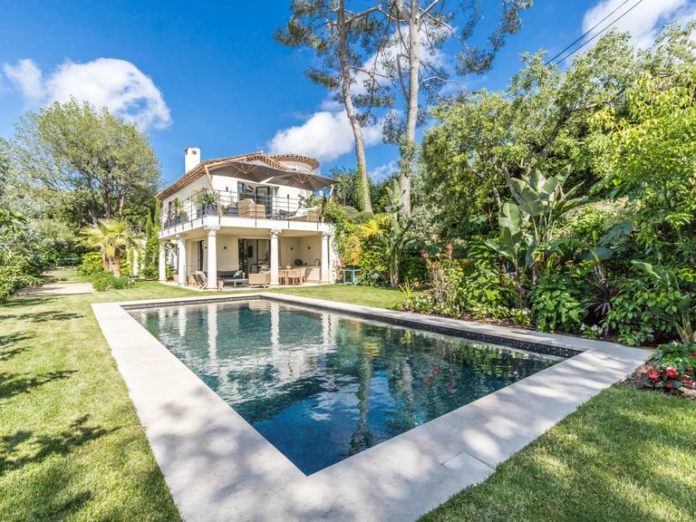 Villa for Sale in Le Cannet, Cannes Area 9