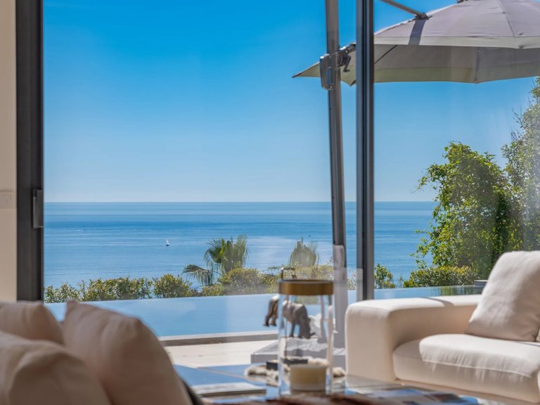 Villa for Sale in Cannes, Cannes Area 4
