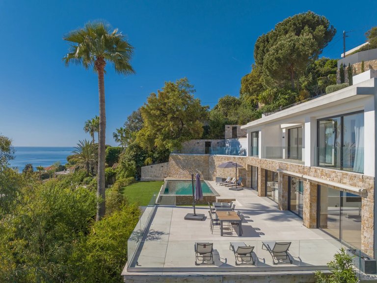 Villa for Sale in Cannes, Cannes Area 6