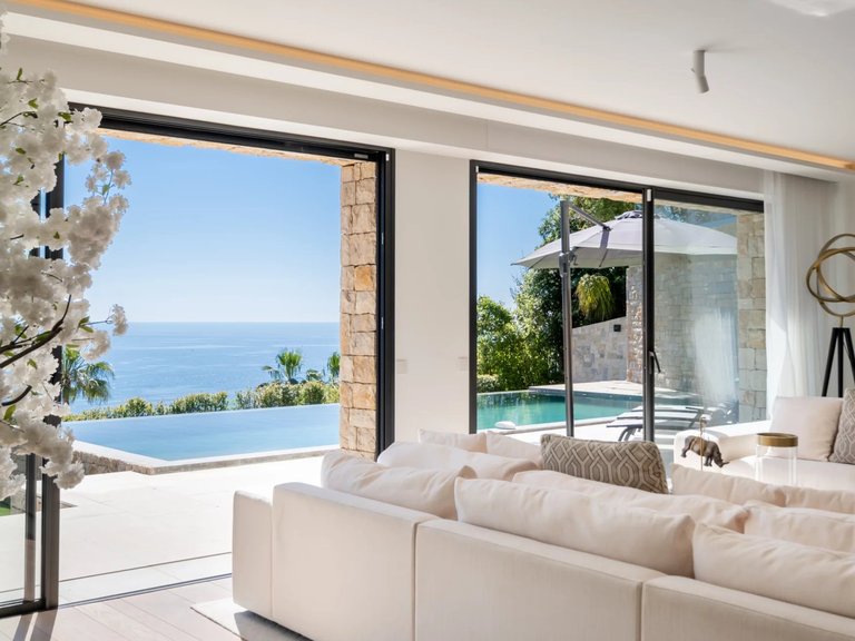 Villa for Sale in Cannes, Cannes Area 7