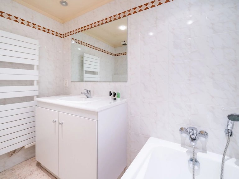 Apartment for Sale in Cannes, Cannes Area 6