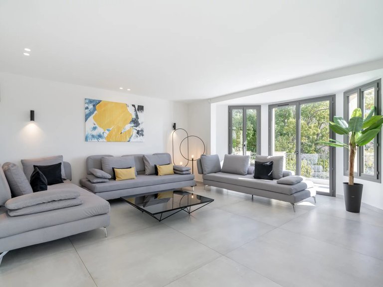 Villa for Sale in Cannes, Cannes Area 5