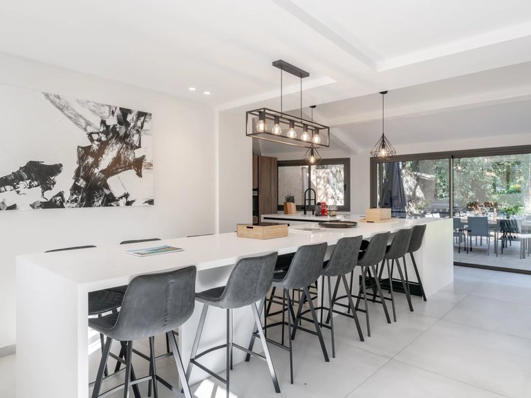 Villa for Sale in Cannes, Cannes Area 7