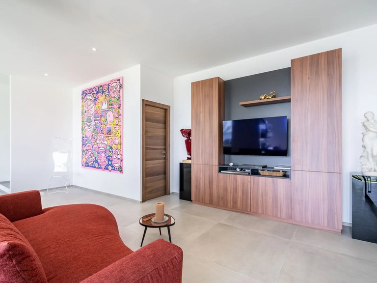 Villa for Sale in Le Golfe Juan, Antibes Area 8