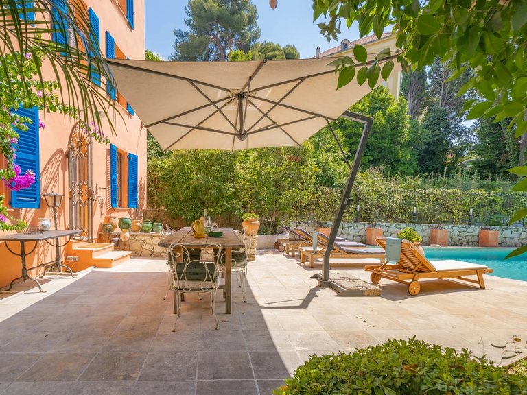 Villa for Sale in Cannes, Cannes Area 3