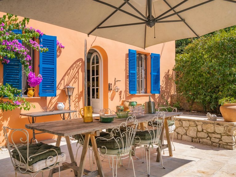 Villa for Sale in Cannes, Cannes Area 4