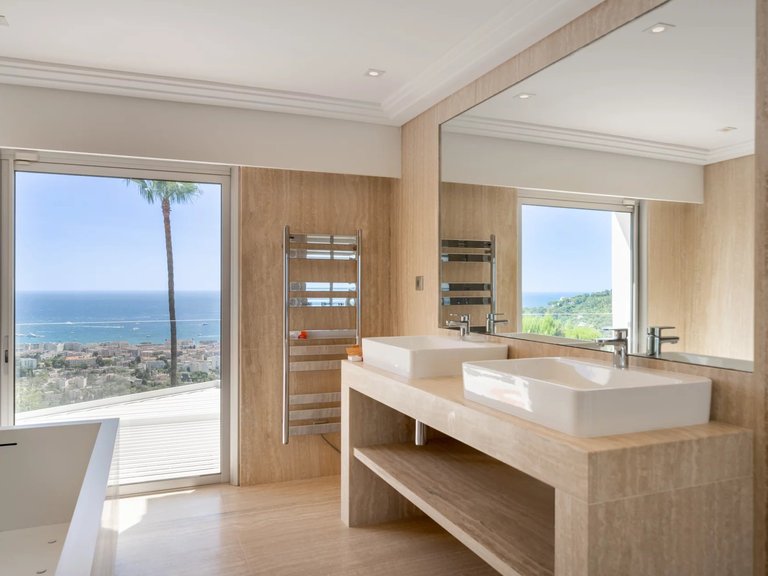Villa for Sale in Cannes, Cannes Area 14