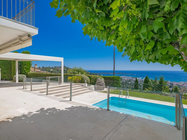 Villa for Sale in Cannes, Cannes Area 19