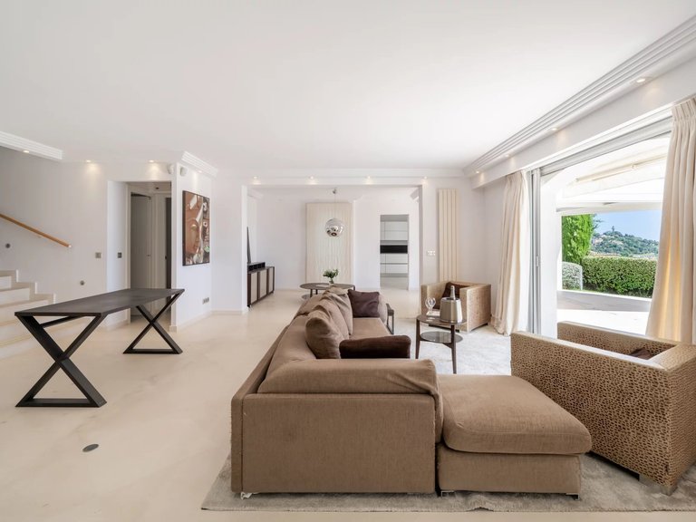 Villa for Sale in Cannes, Cannes Area 5