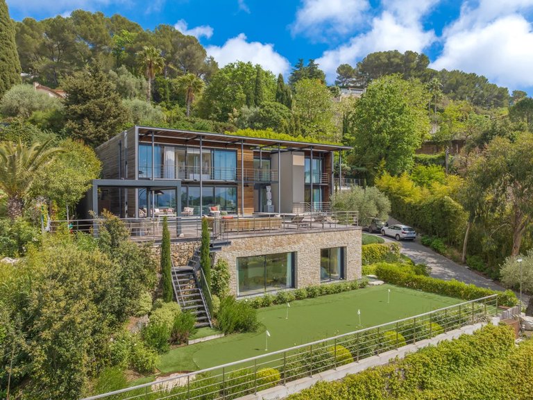 Villa for Sale in Le Cannet, Cannes Area 1